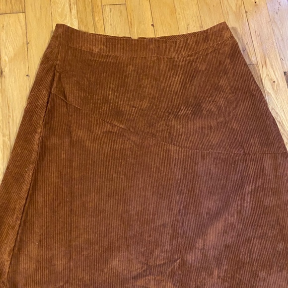 Women’s corduroy skirt - Picture 2 of 8